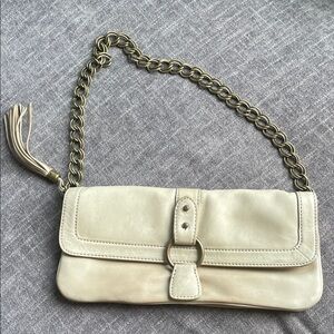Express Cream Clutch with Gold Chain Vintage